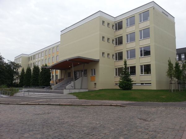 Foto des Gebäudes der Schulen des 2. Bildungsweges