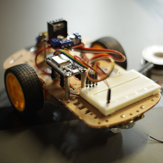 Bild zu: Dancing Robots – Bau deinen Roboter - Bildvergrößerung