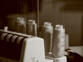 Overlock Nähmaschine